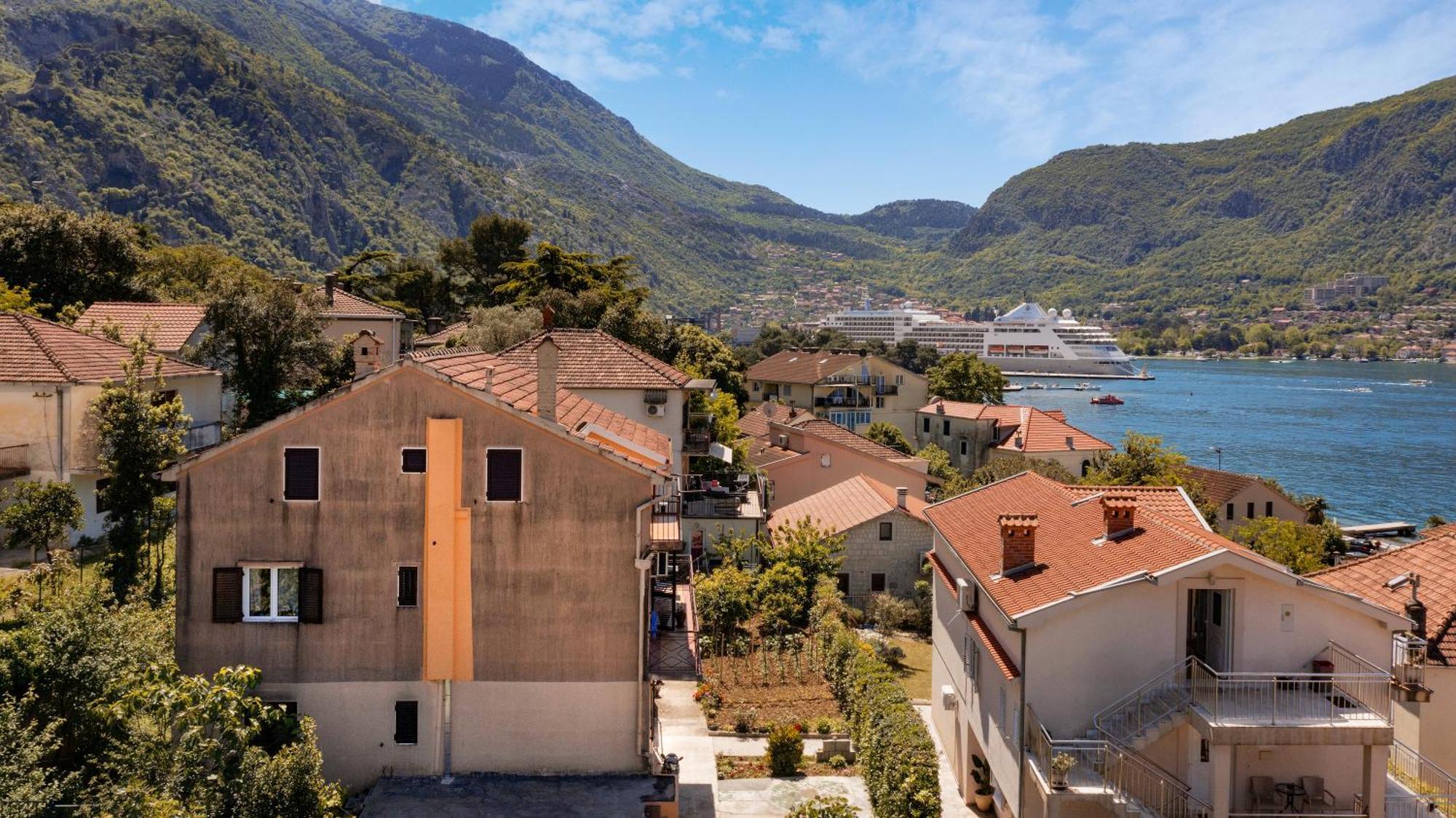 Apartment Busola Kotor Extérieur photo