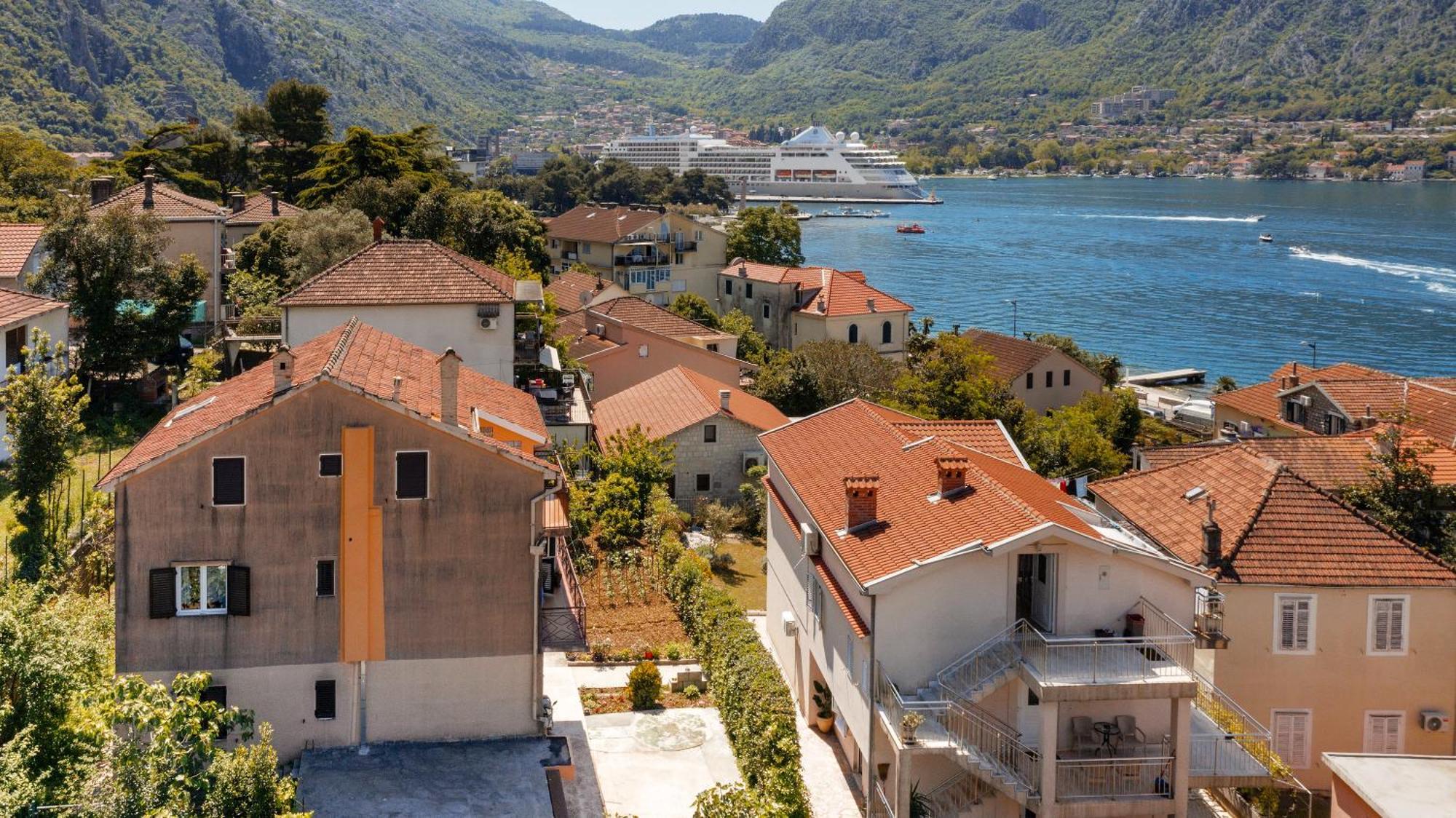 Apartment Busola Kotor Extérieur photo